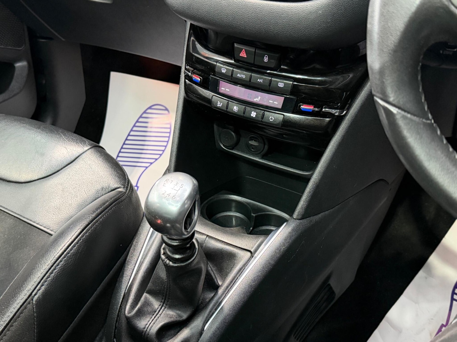 Used Peugeot 208 2014 for sale - 77331442: Photo 25