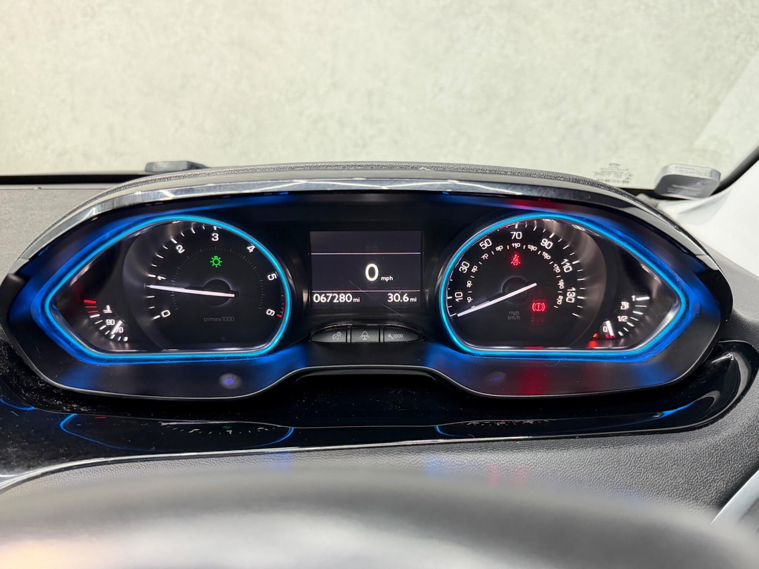 Used Peugeot 208 2014 for sale - 77331442: Photo 29