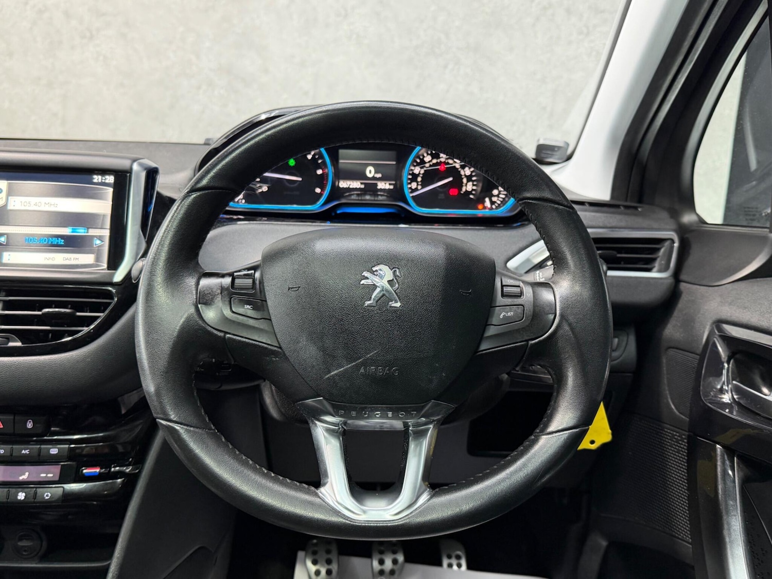 Used Peugeot 208 2014 for sale - 77331442: Photo 35