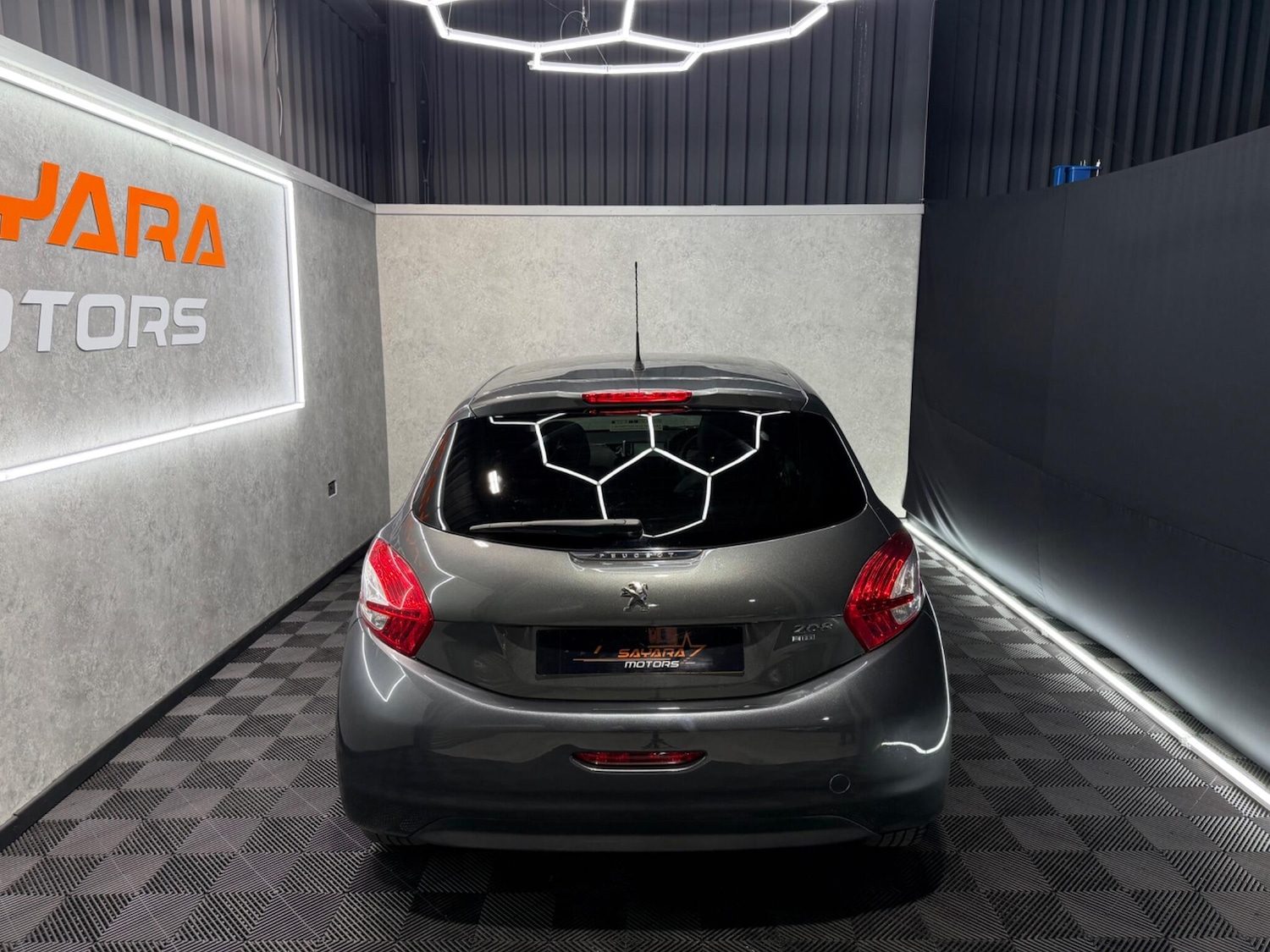 Used Peugeot 208 2014 for sale - 77331442: Photo 9