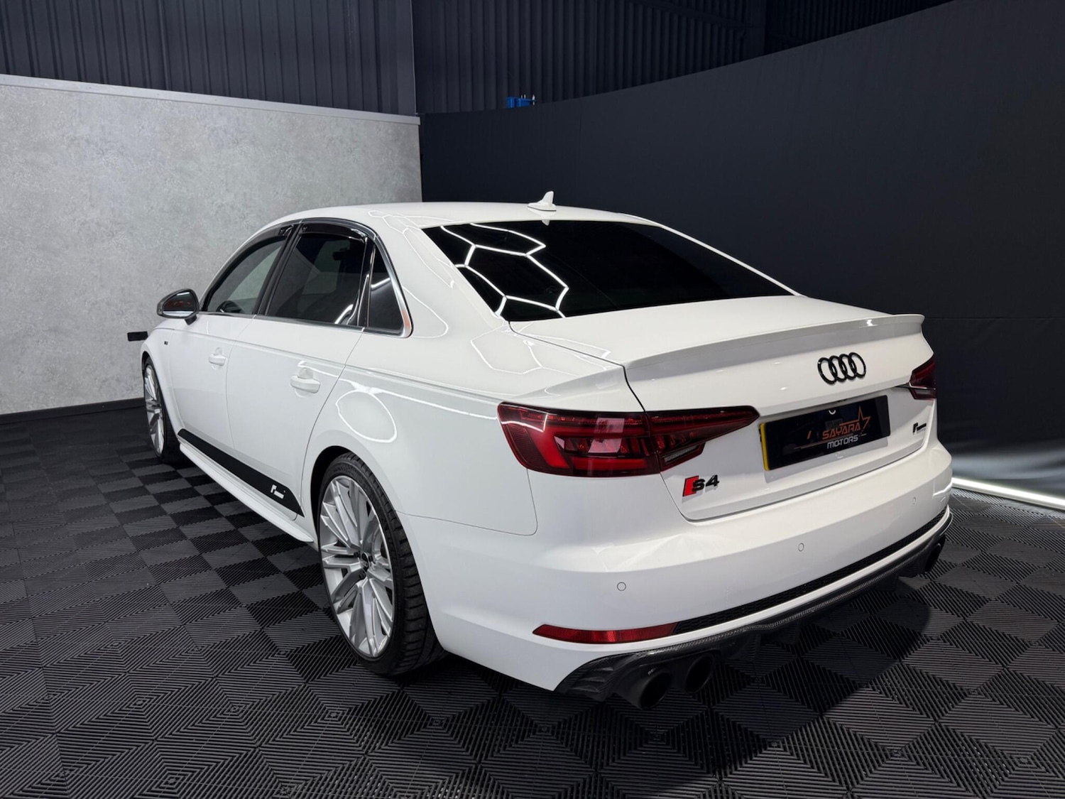 Used Audi A4 2017 for sale - 78100516: Photo 13