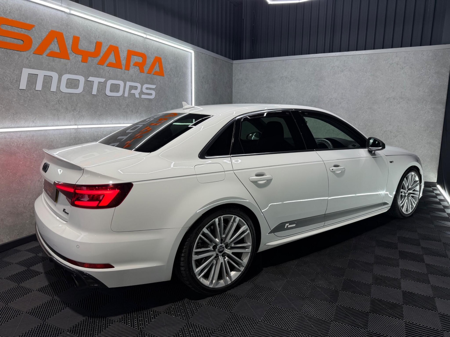 Used Audi A4 2017 for sale - 78100516: Photo 17