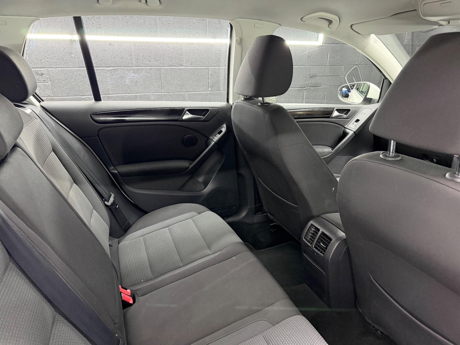 Used Volkswagen Golf 2012 for sale - 77143237: Photo 24