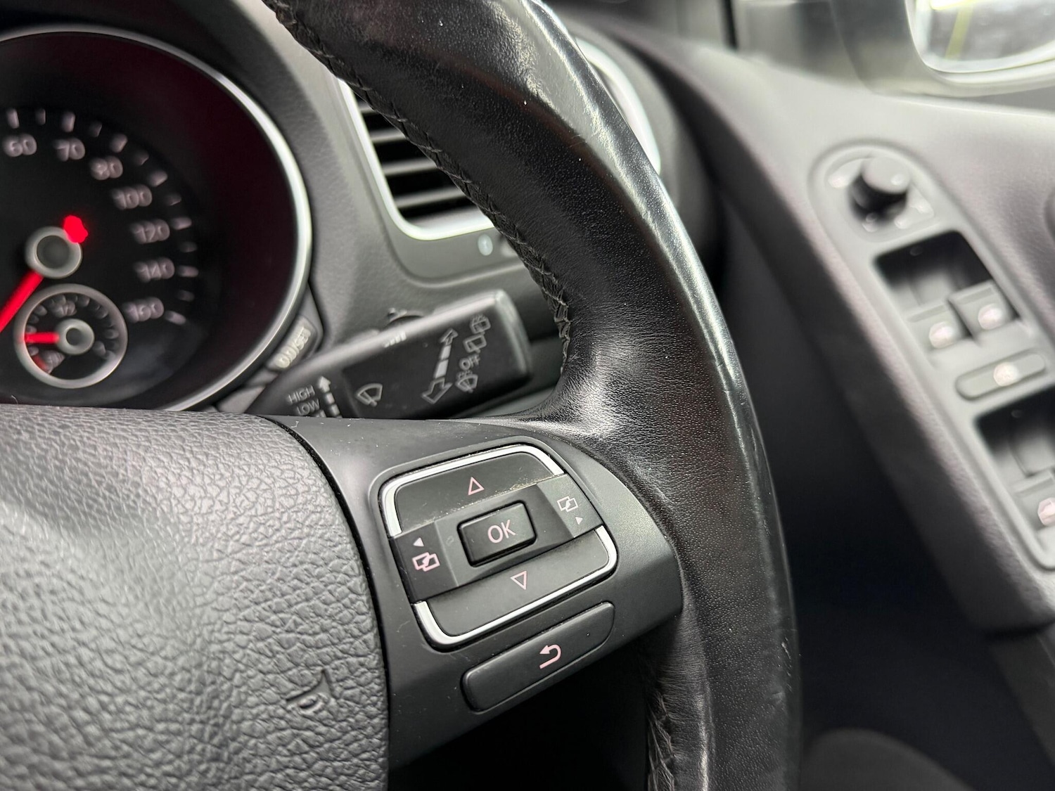 Used Volkswagen Golf 2012 for sale - 77143237: Photo 33