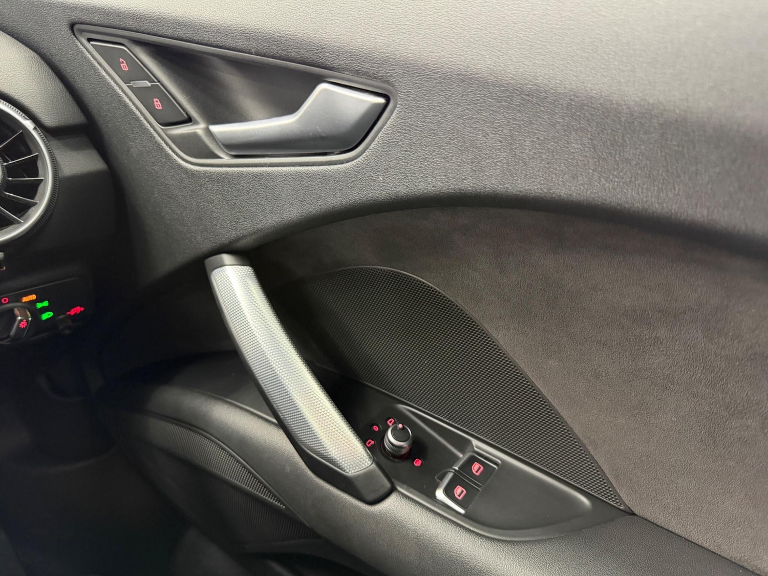 Used Audi TT for sale - 78006336: Photo 41