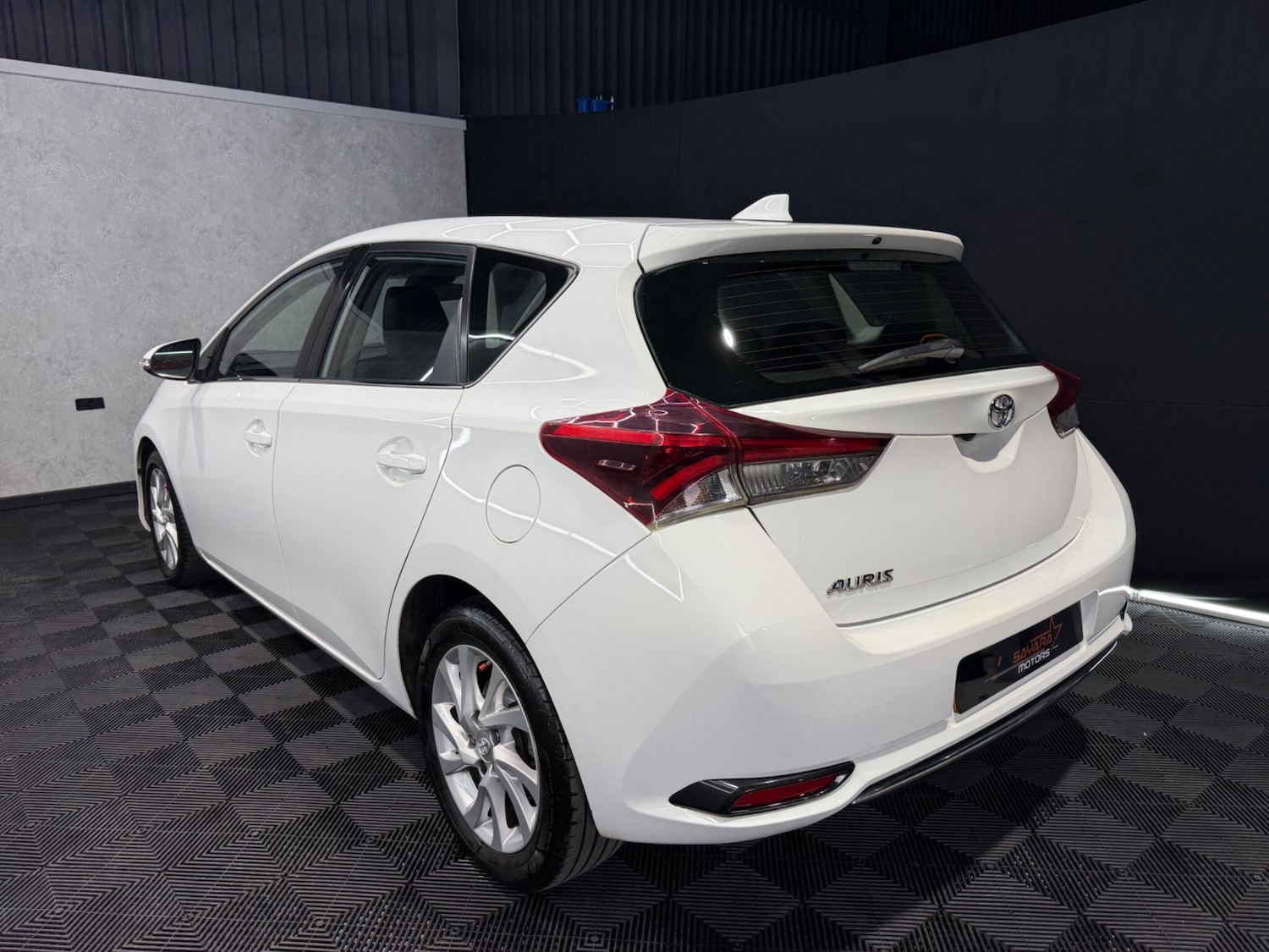 Used Toyota Auris 2017 for sale - 77709832: Photo 11