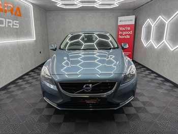 Used Volvo V40 2013 for sale - 78586045: Photo