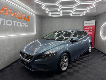 Used Volvo V40 2013 for sale - 78586045: Photo