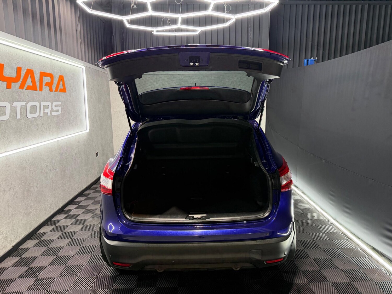 Used Nissan Qashqai for sale - 77484073: Photo 16