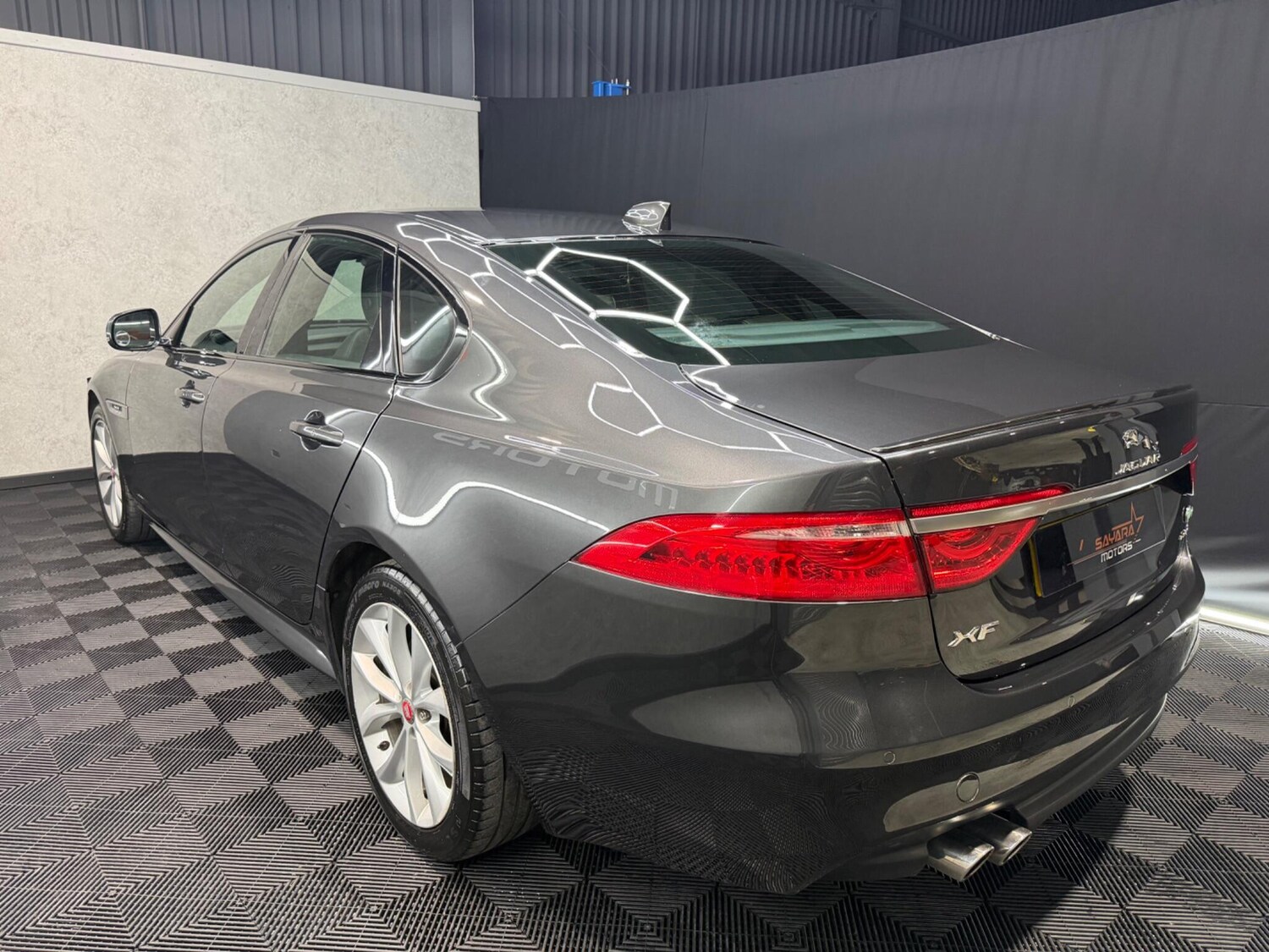 Used Jaguar XF 2017 for sale - 77839704: Photo 10
