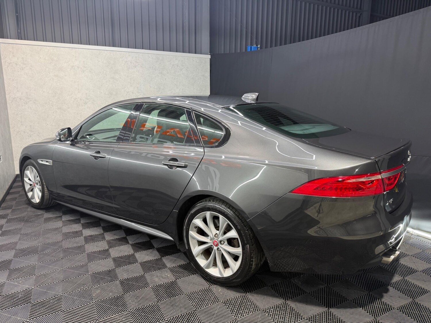 Used Jaguar XF 2017 for sale - 77839704: Photo 13