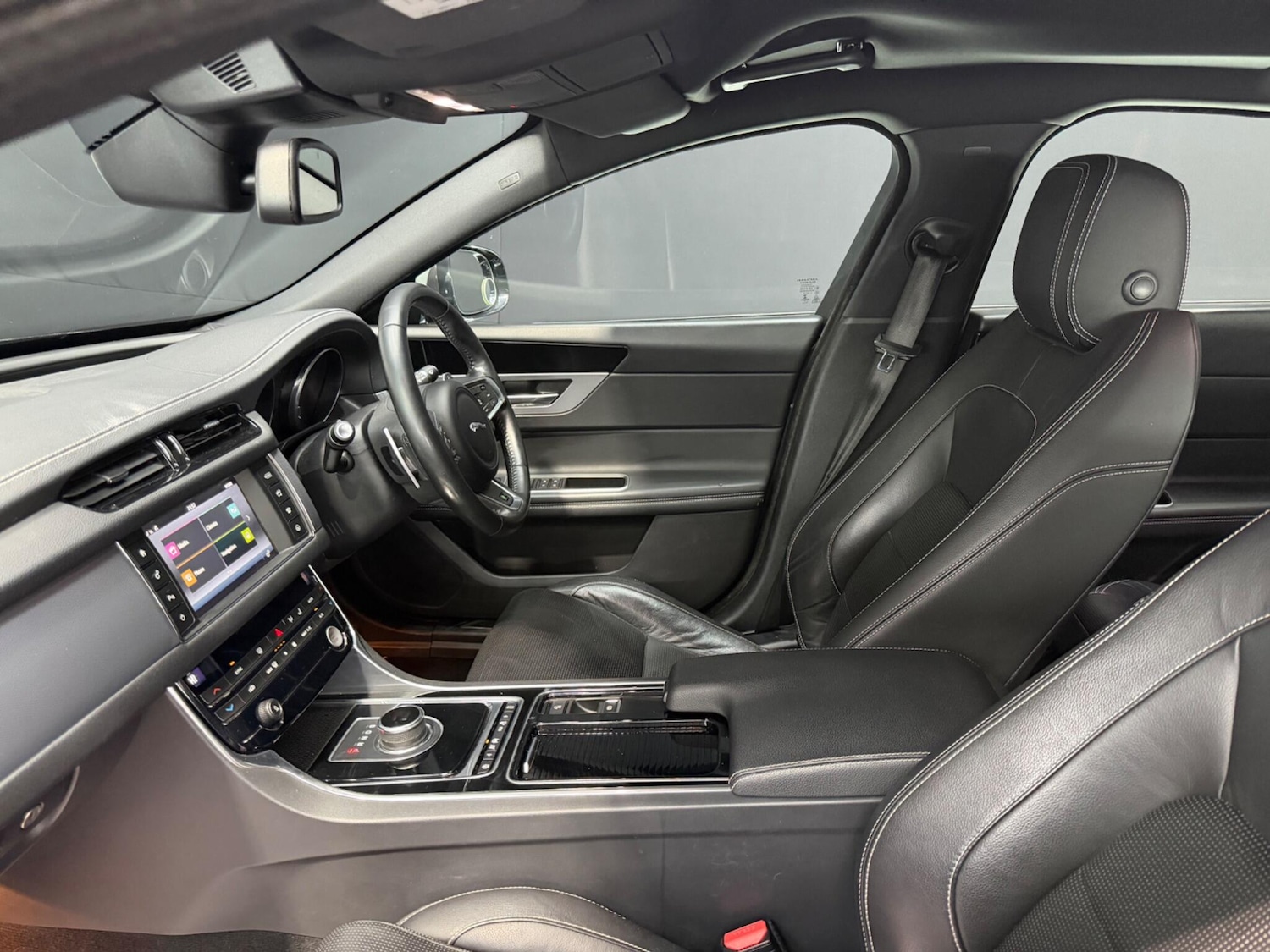 Used Jaguar XF 2017 for sale - 77839704: Photo 21