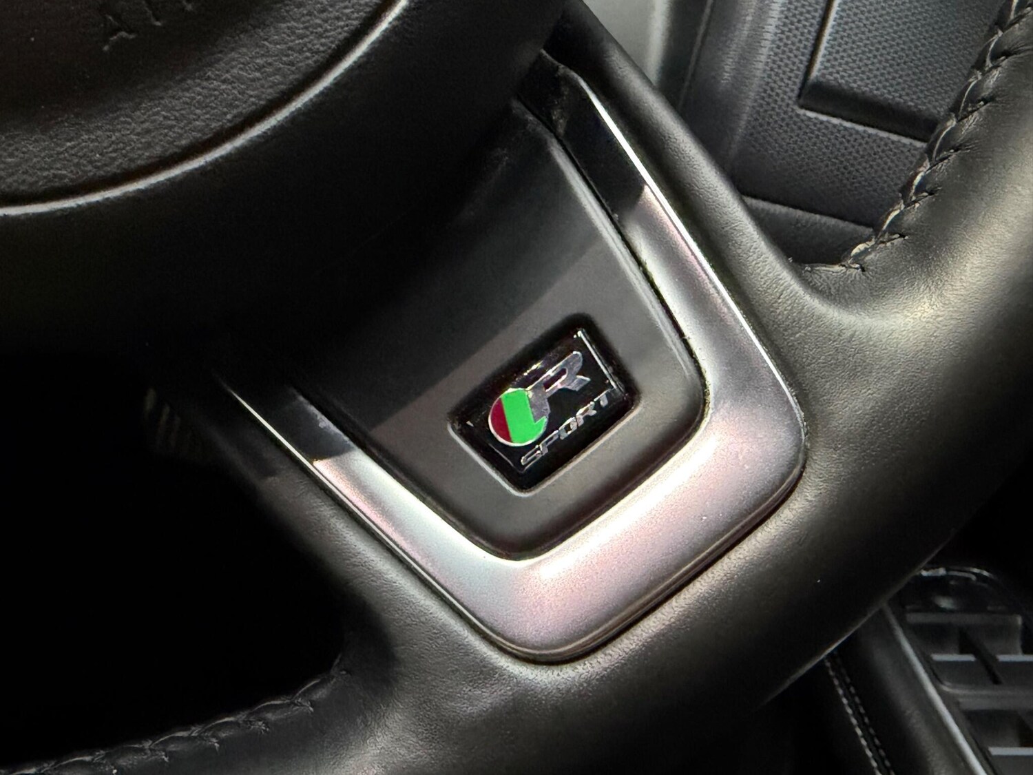 Used Jaguar XF 2017 for sale - 77839704: Photo 39