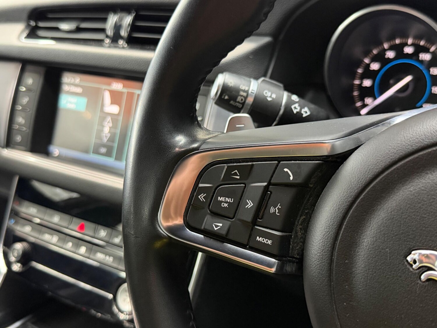 Used Jaguar XF 2017 for sale - 77839704: Photo 42