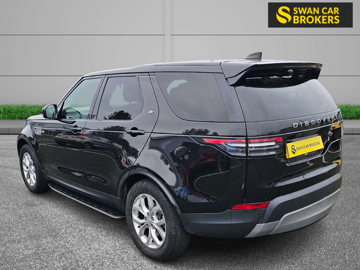 Used Land Rover Discovery 2017 for sale - 77065868: Photo 11