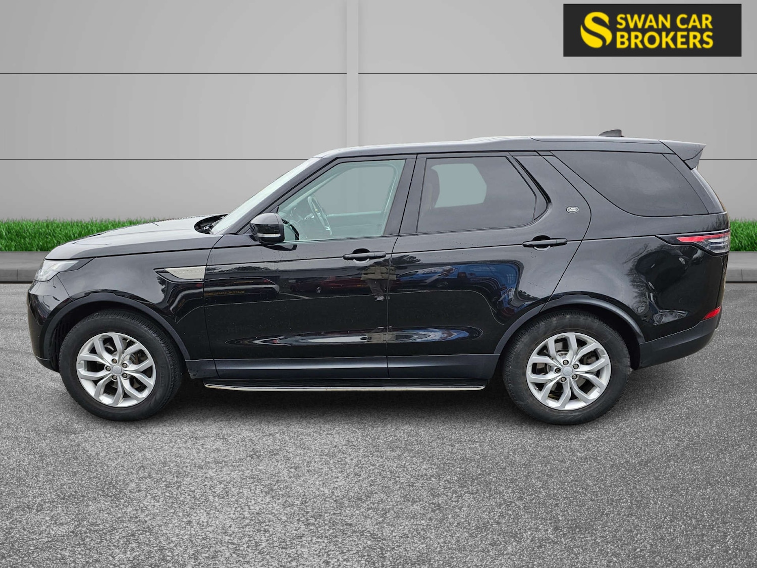 Used Land Rover Discovery 2017 for sale - 77065868: Photo 13