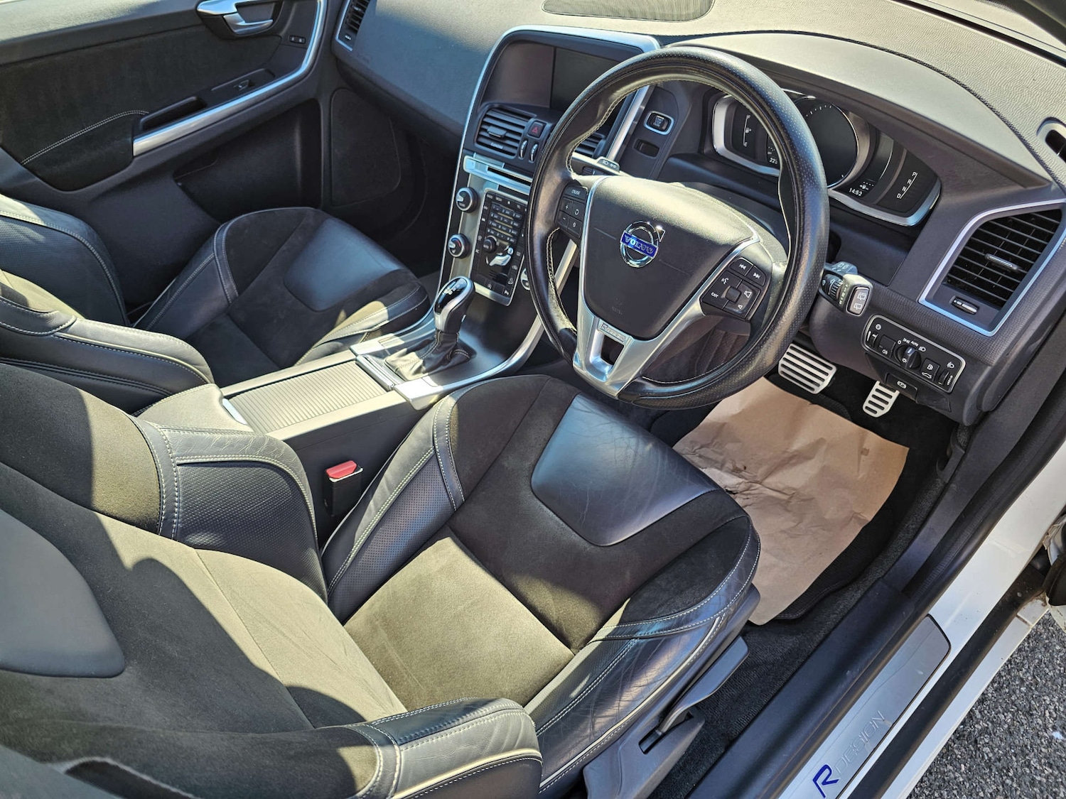 Used Volvo XC60 2017 for sale - 78167905: Photo 18