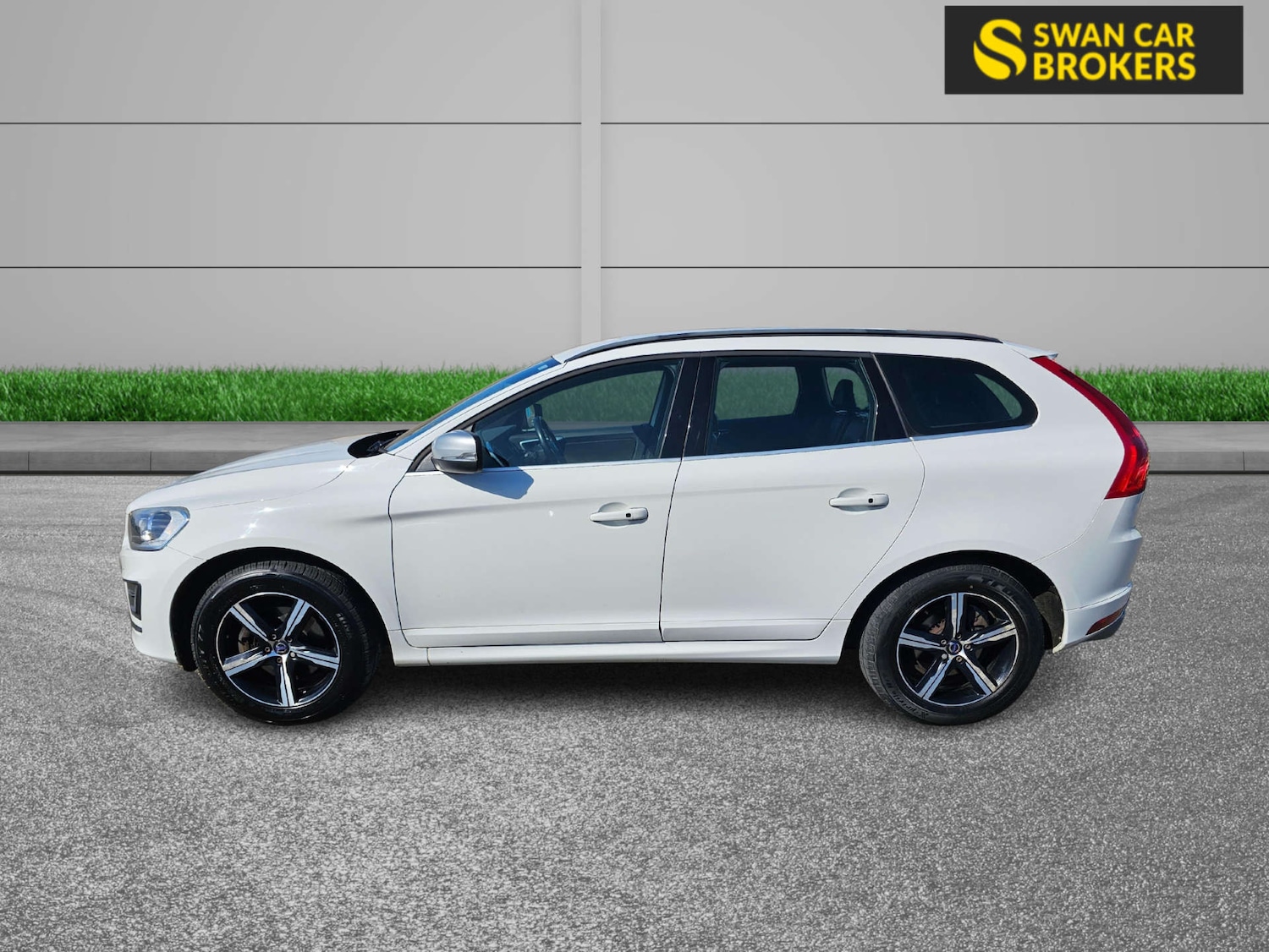 Used Volvo XC60 2017 for sale - 78167905: Photo 6