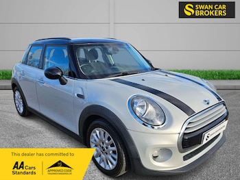 Used MINI Hatch 2015 for sale - 78020640: Photo