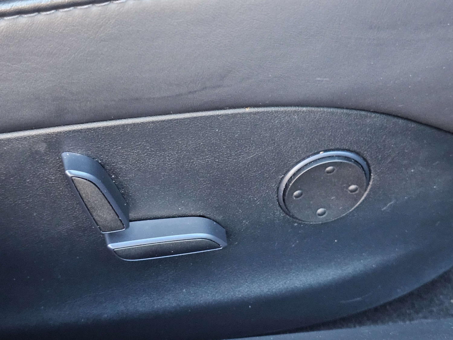 Used Tesla Model S 2018 for sale - 76966983: Photo 39