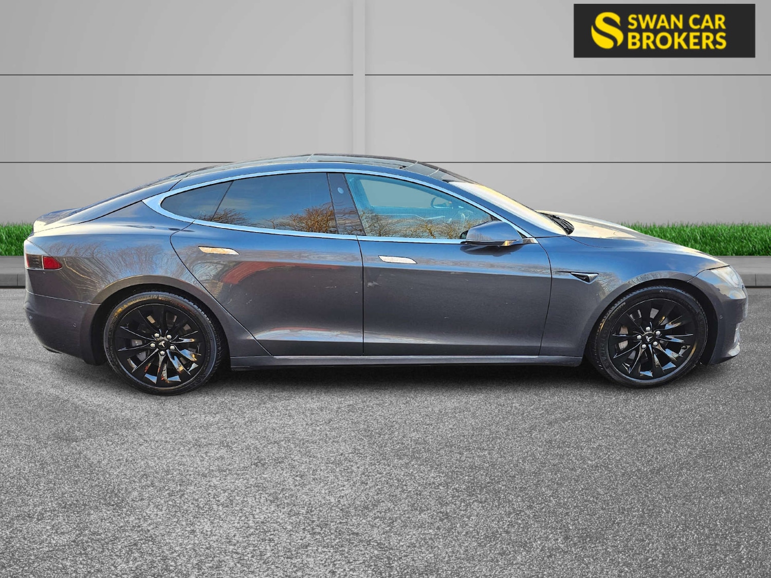 Used Tesla Model S 2018 for sale - 76966983: Photo 5