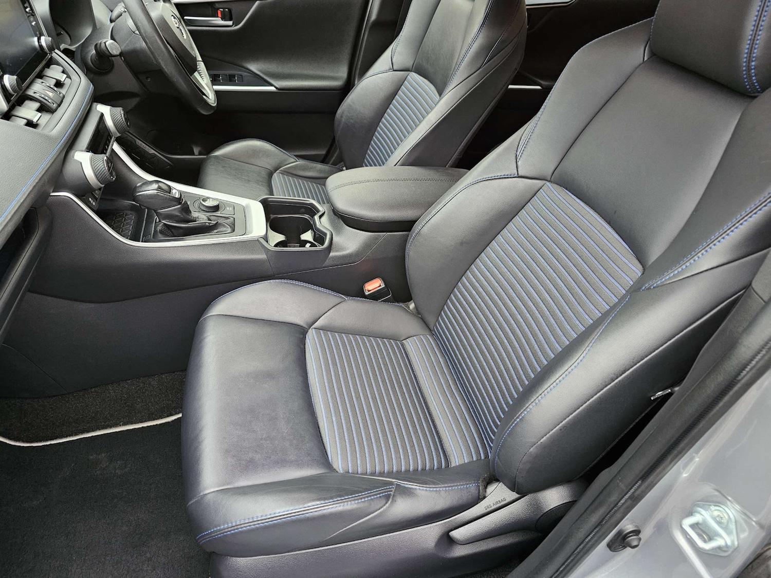 Used Toyota RAV4 2020 for sale - 77277620: Photo 24