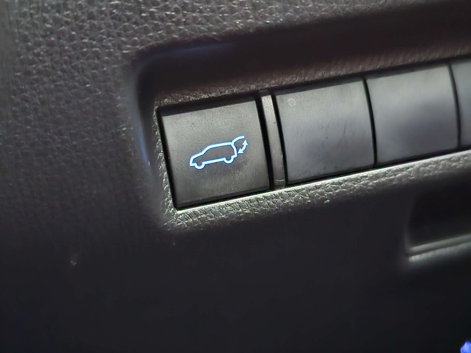 Used Toyota RAV4 2020 for sale - 77277620: Photo 44