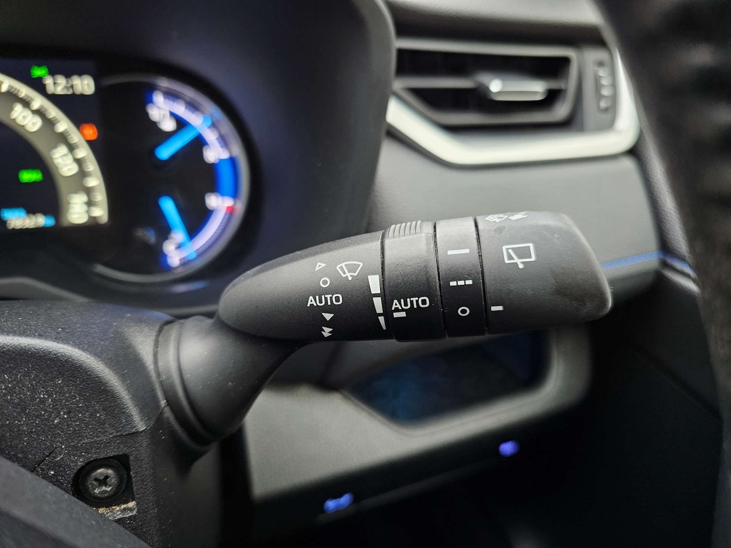 Used Toyota RAV4 2020 for sale - 77277620: Photo 45