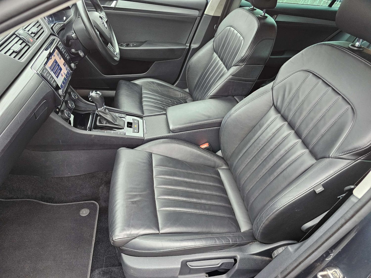 Used Skoda Superb 2017 for sale - 76720463: Photo 24