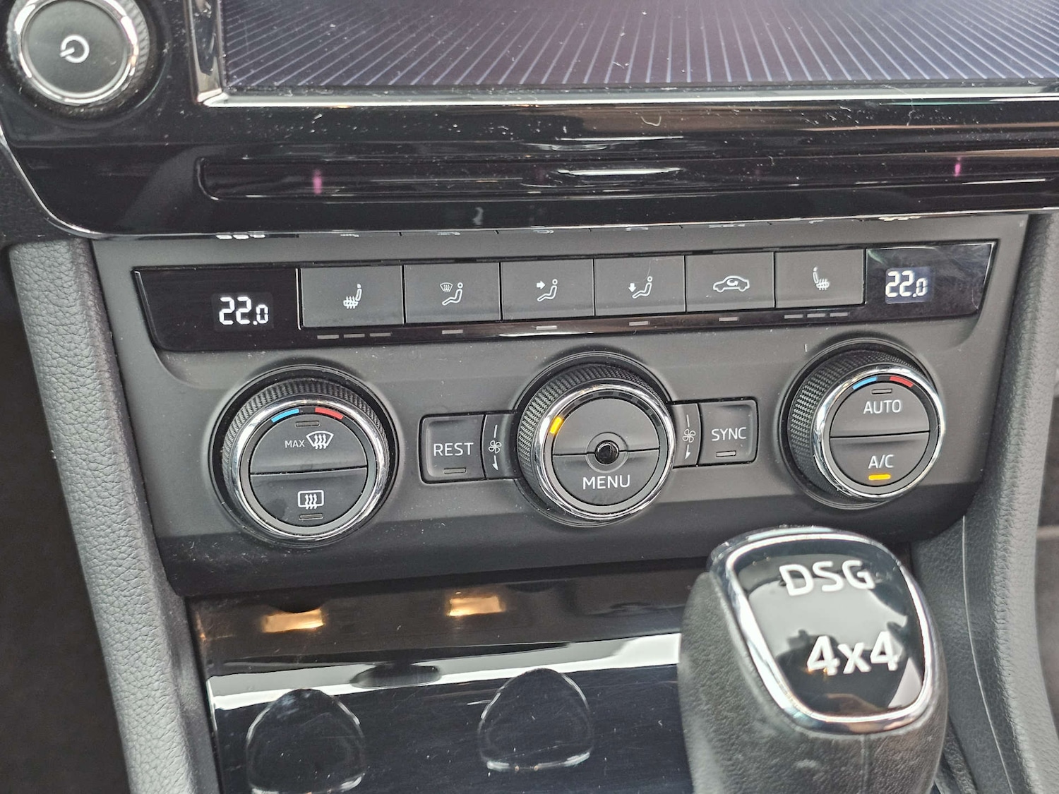 Used Skoda Superb 2017 for sale - 76720463: Photo 40