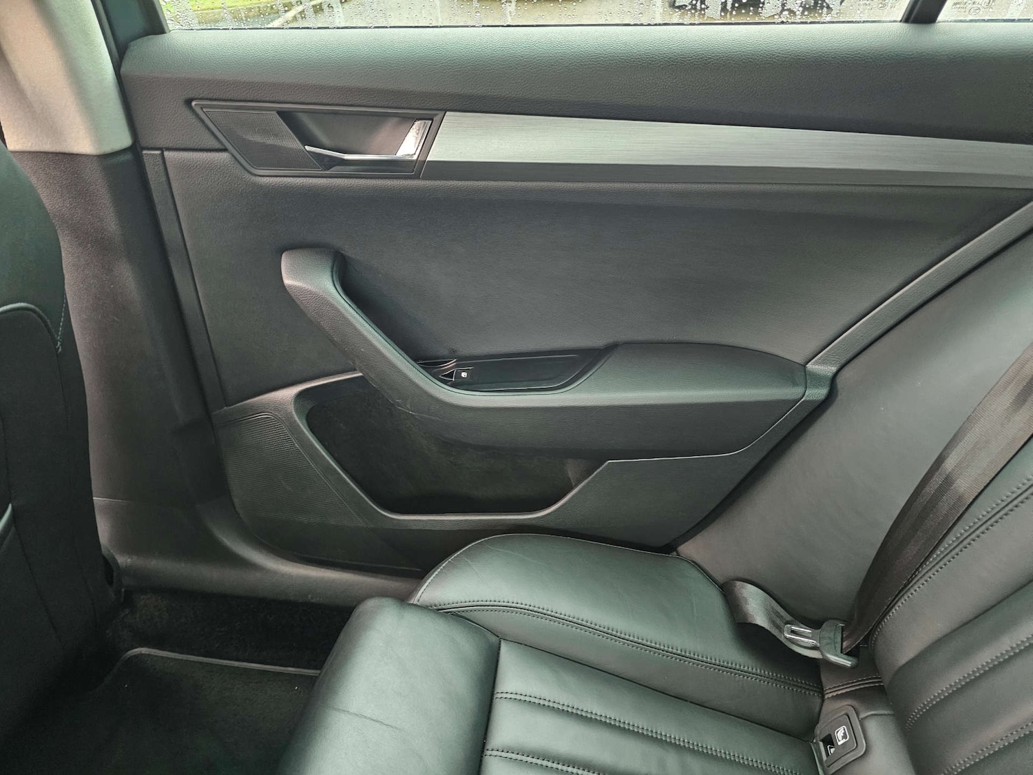 Used Skoda Superb 2017 for sale - 76720463: Photo 49