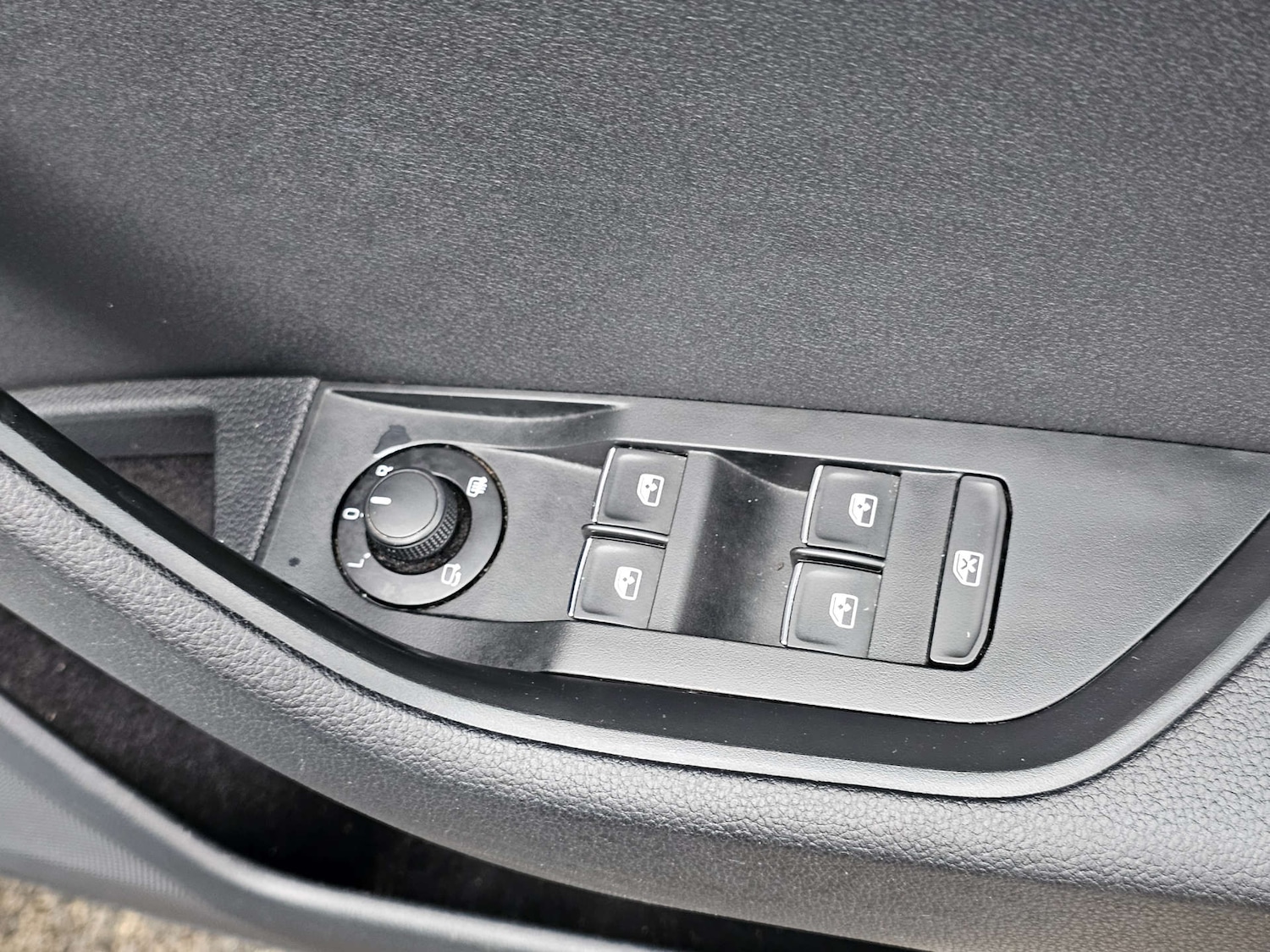 Used Skoda Superb 2017 for sale - 76720463: Photo 54