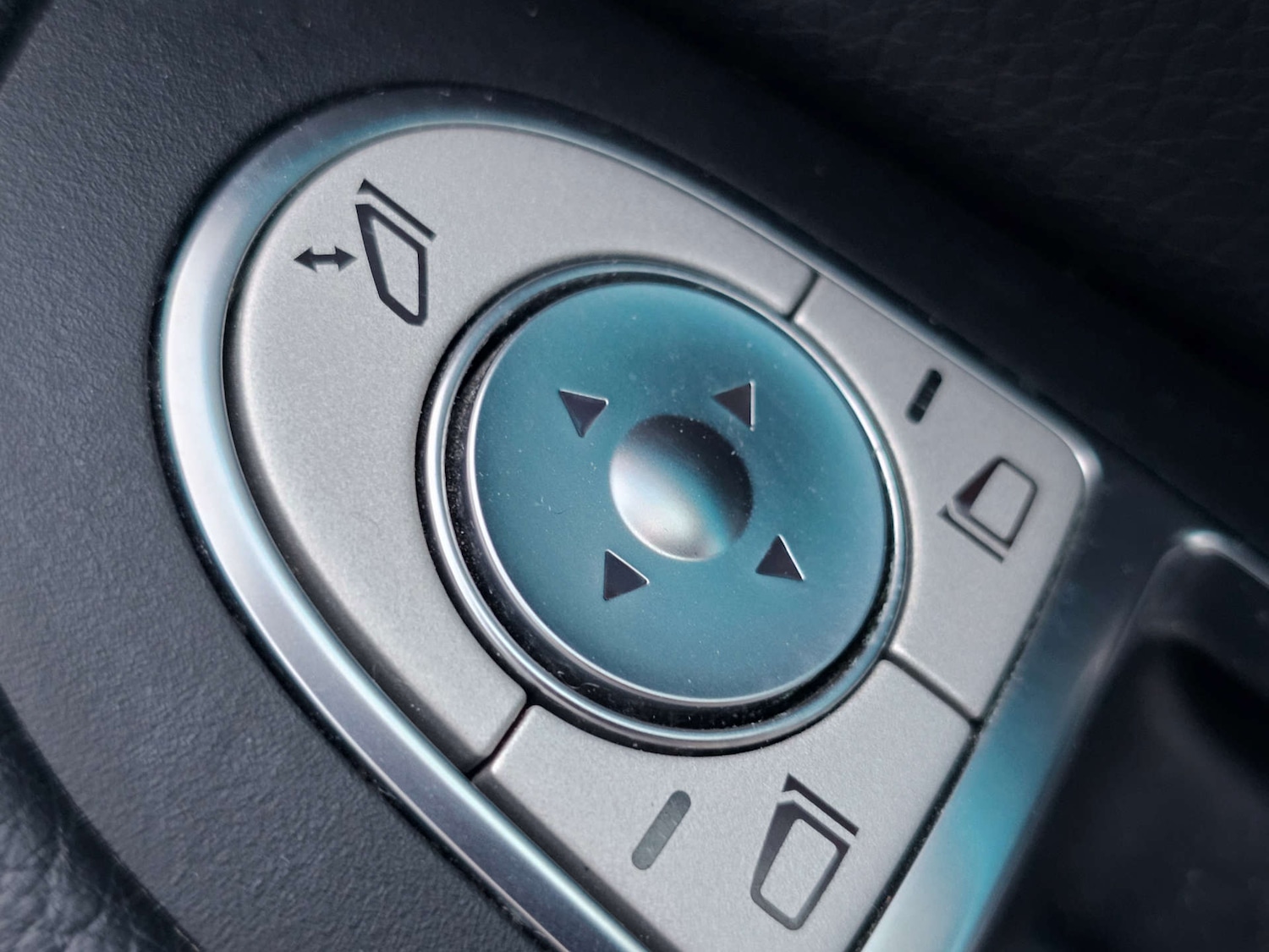 Used Mercedes-Benz C Class 2017 for sale - 77476424: Photo 36