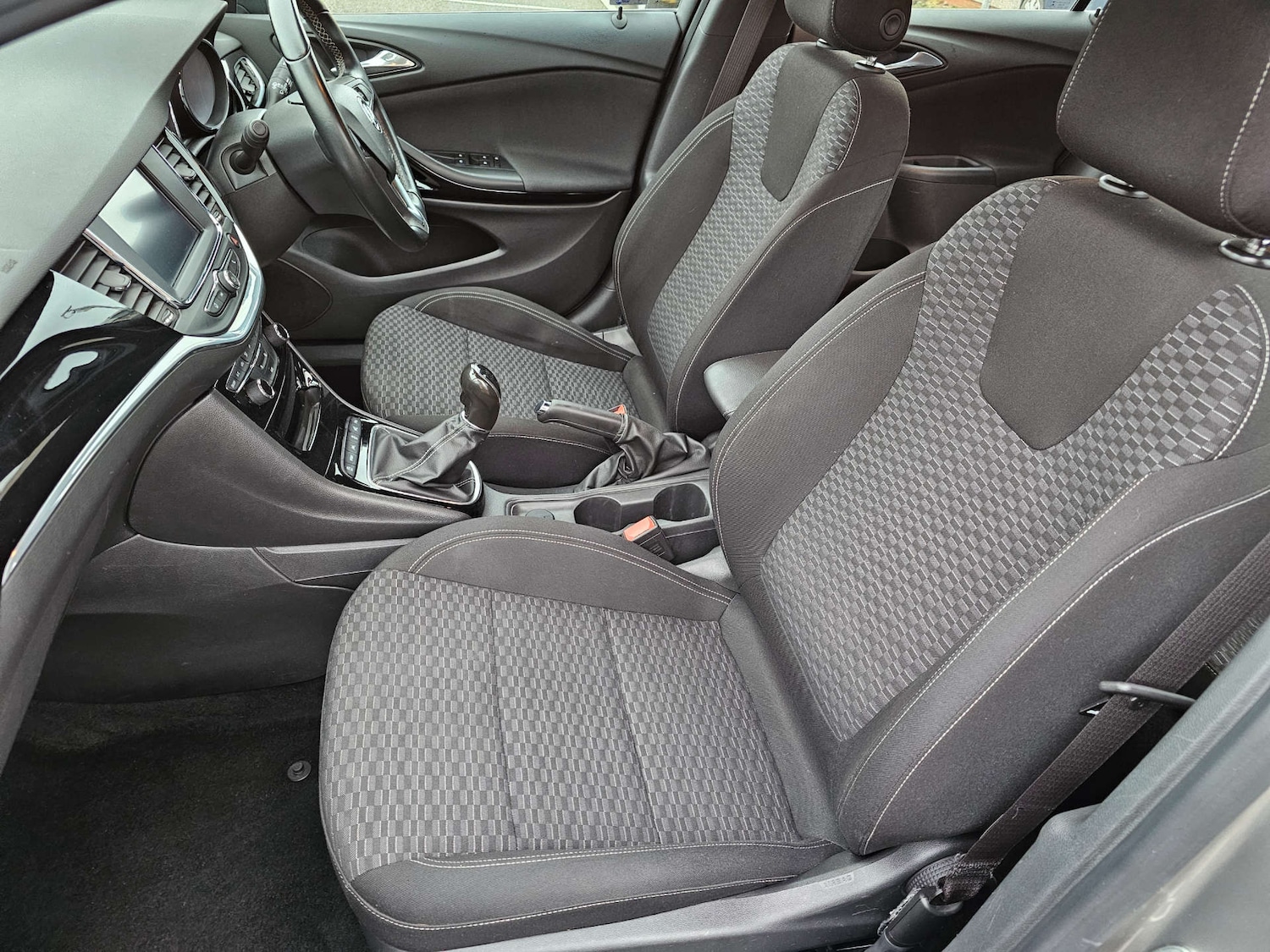 Used Vauxhall Astra 2016 for sale - 77065412: Photo 13