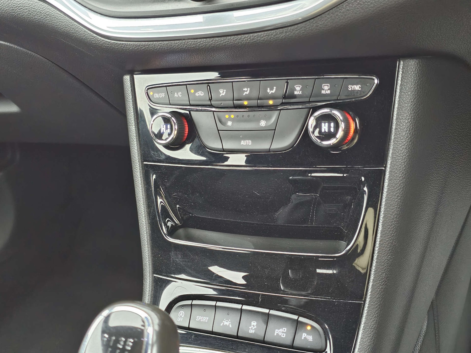 Used Vauxhall Astra 2016 for sale - 77065412: Photo 25