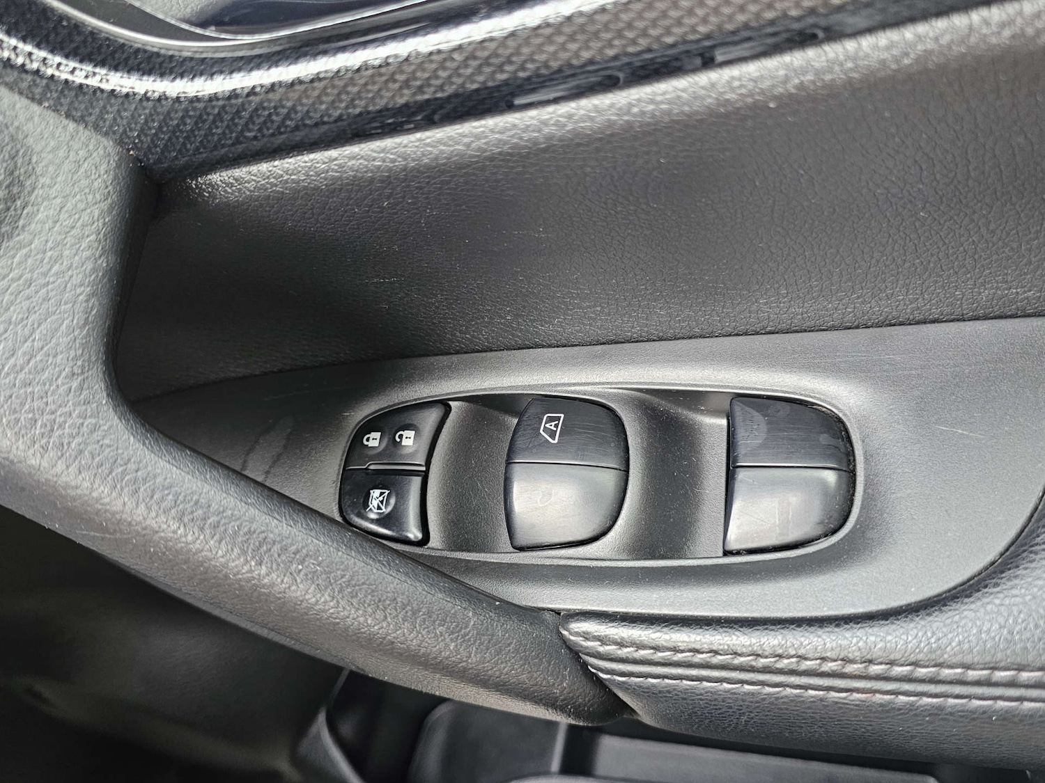 Used Nissan X-Trail 2017 for sale - 76720446: Photo 40