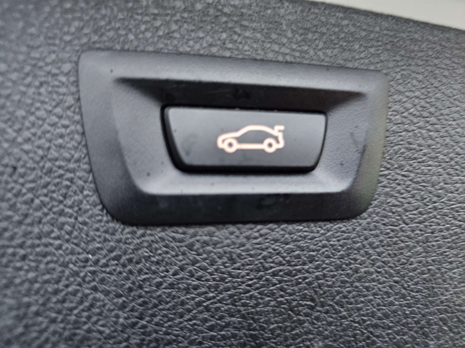 Used BMW 3 Series 2018 for sale - 77476427: Photo 16