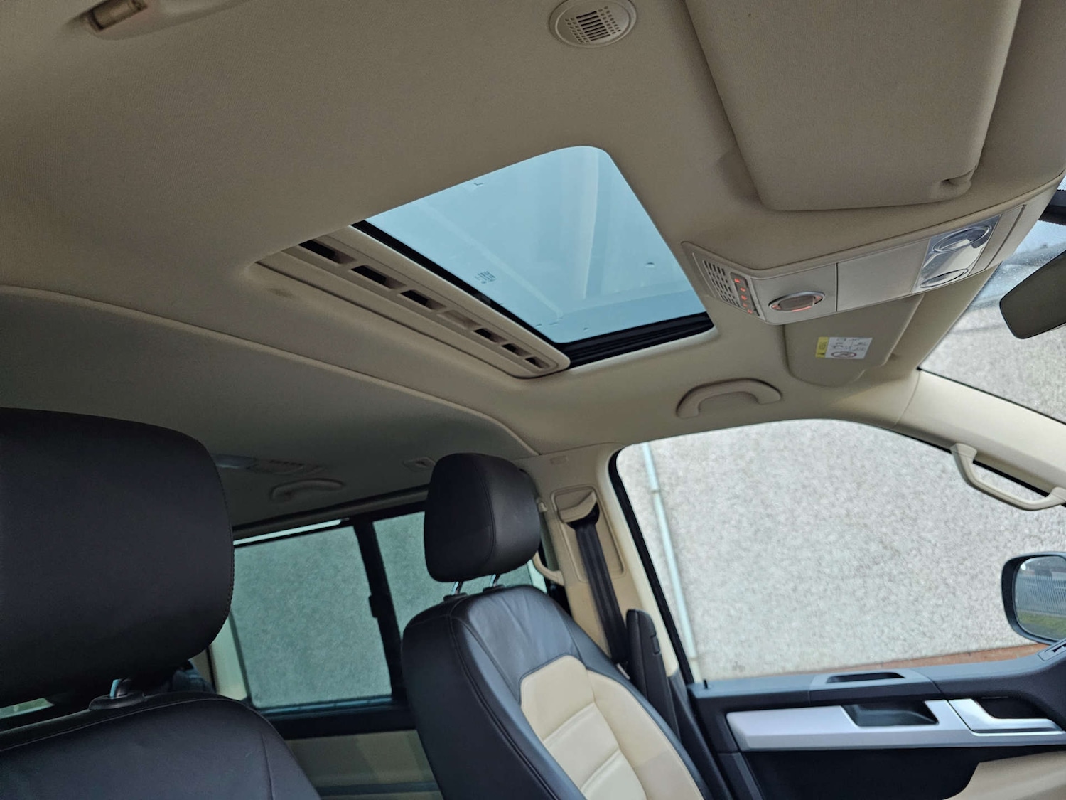 Used Volkswagen Caravelle 2017 for sale - 77301757: Photo 39