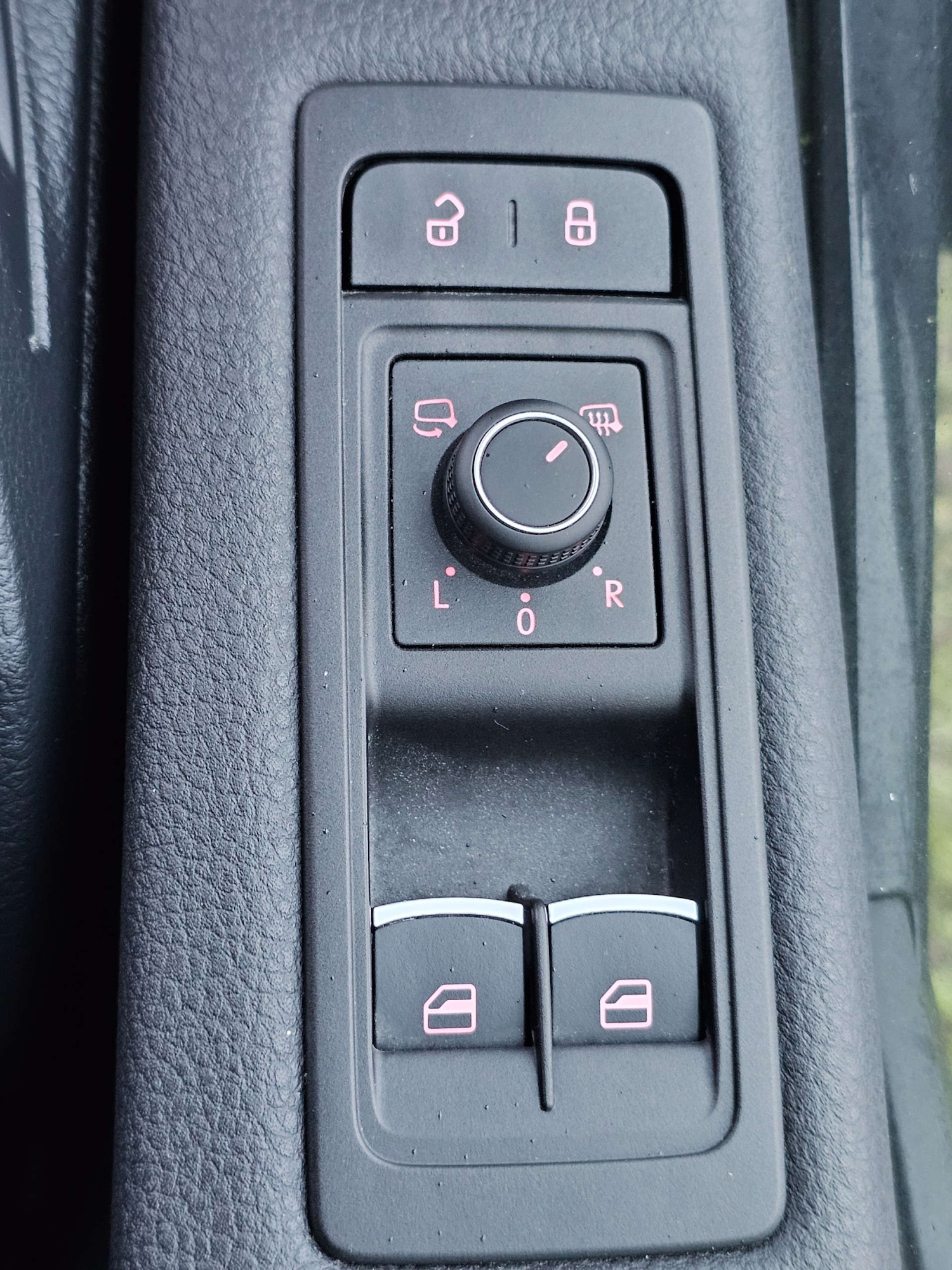 Used Volkswagen Caravelle 2017 for sale - 77301757: Photo 57