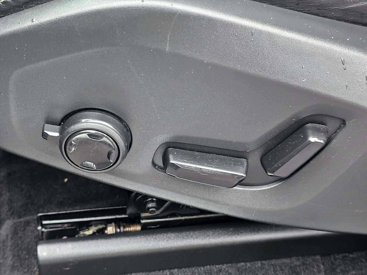 Used Volvo XC60 2017 for sale - 77523396: Photo 37