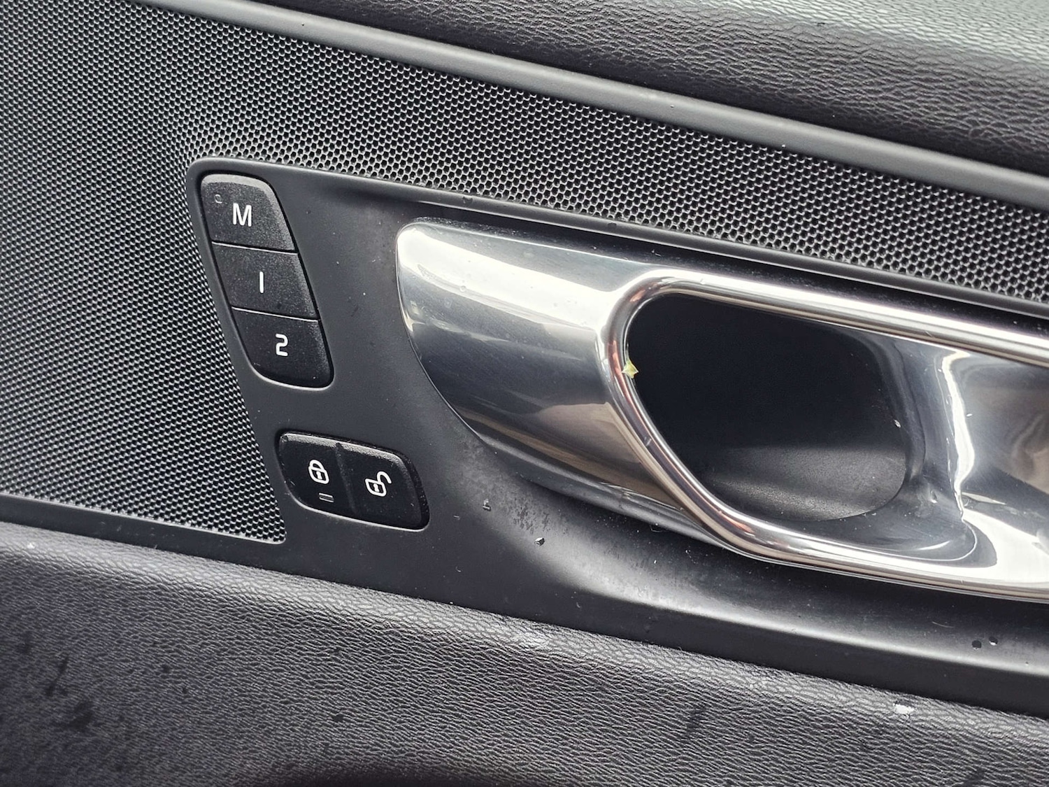 Used Volvo XC60 2017 for sale - 77523396: Photo 53