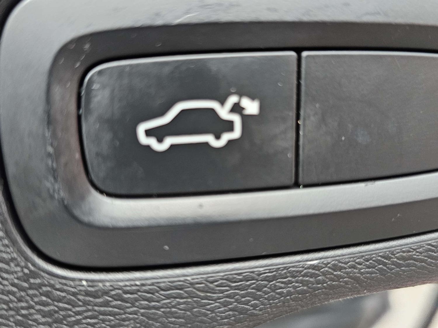 Used Volvo XC60 2017 for sale - 77523396: Photo 61