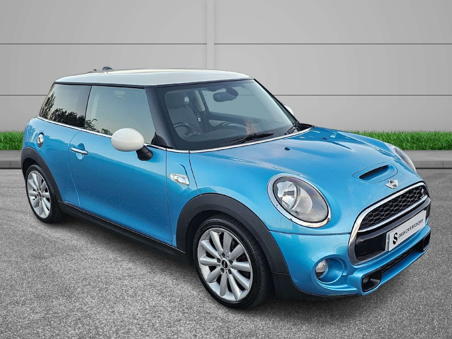 Used MINI Hatch 2015 for sale - 76393372: Photo 1