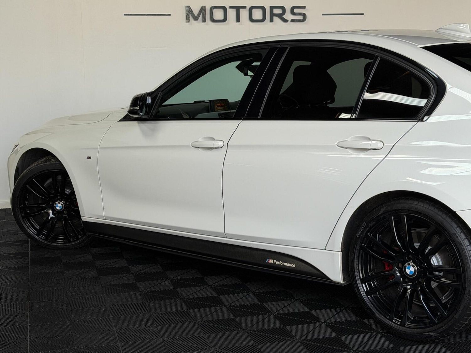 Used BMW 3 Series 2015 for sale - 77896134: Photo 16