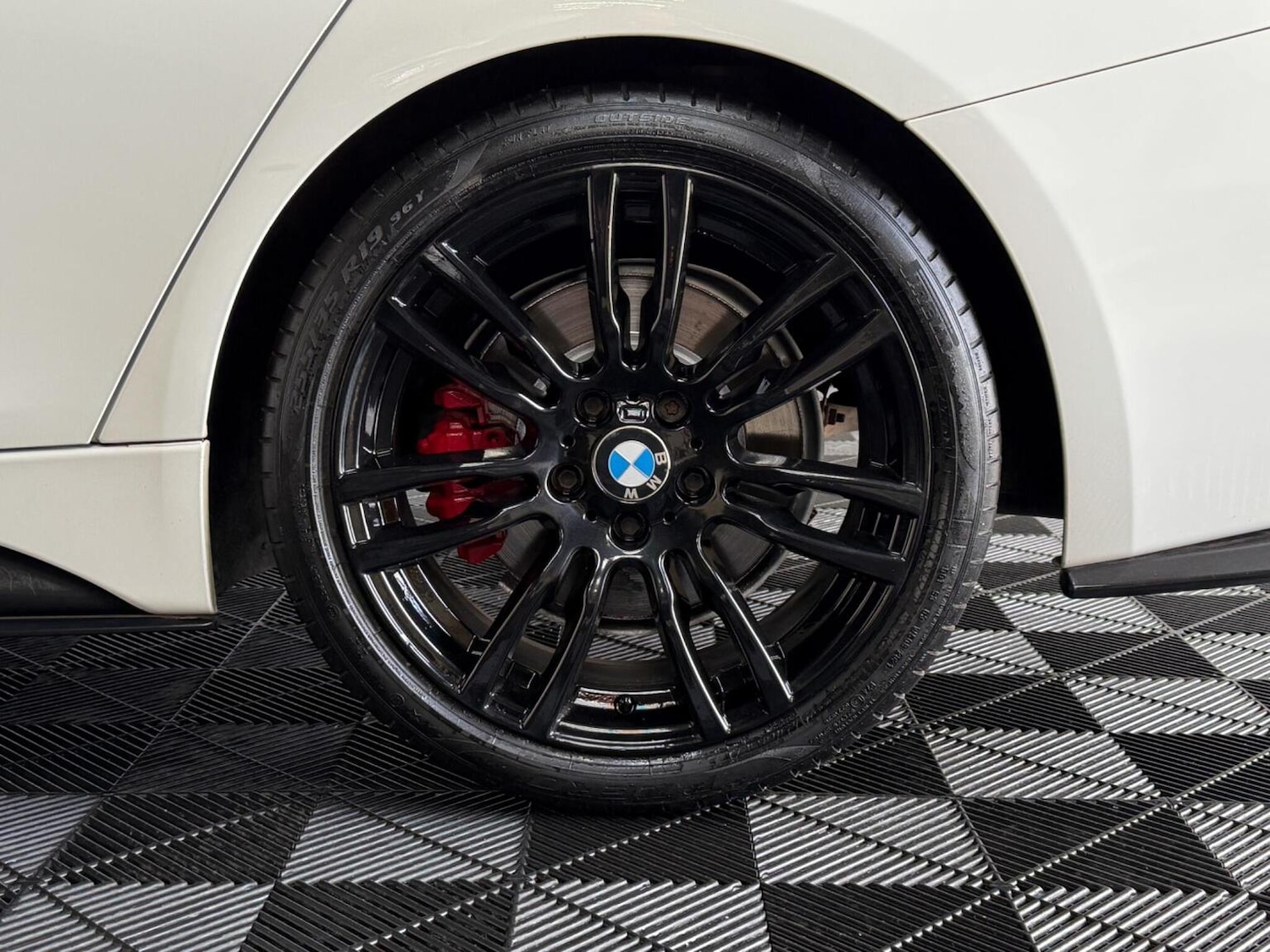 Used BMW 3 Series 2015 for sale - 77896134: Photo 42