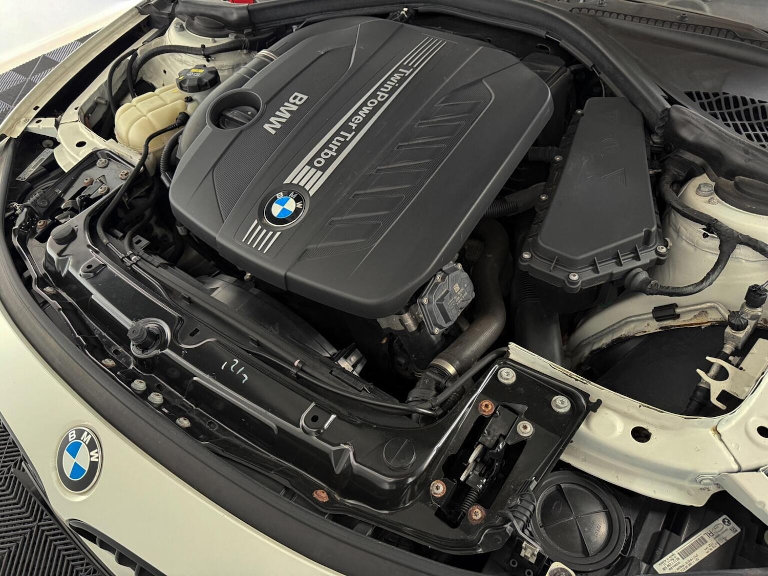 Used BMW 3 Series 2015 for sale - 77896134: Photo 46