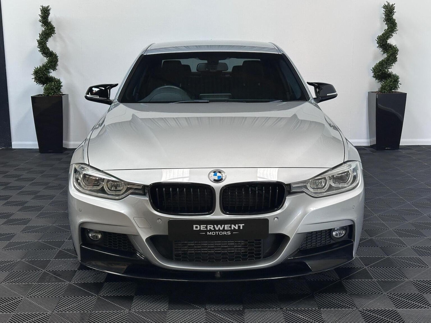 Used BMW 3 Series 2016 for sale - 76312346: Photo 2