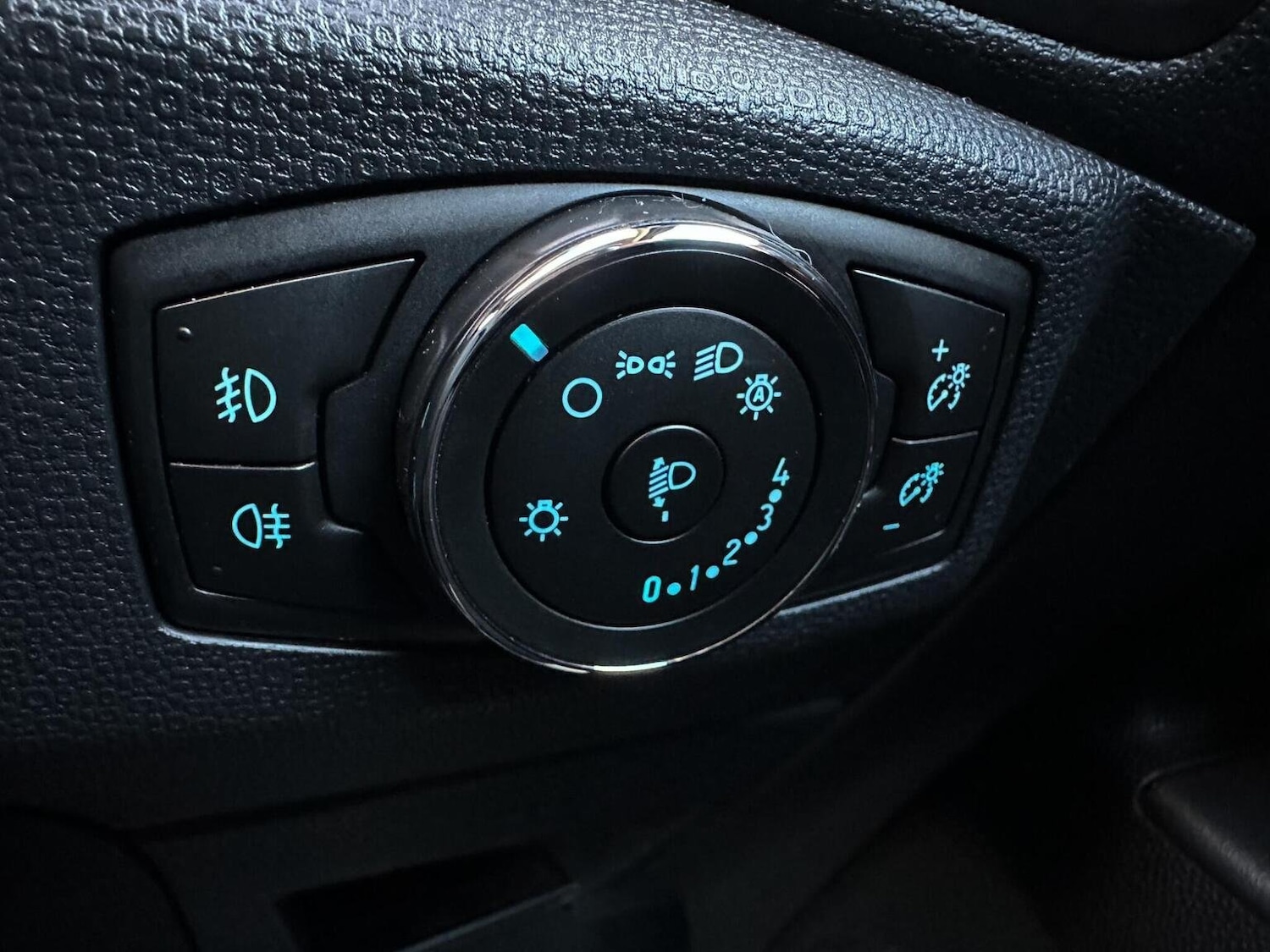 Used Ford Ecosport 2019 for sale - 75938329: Photo 27