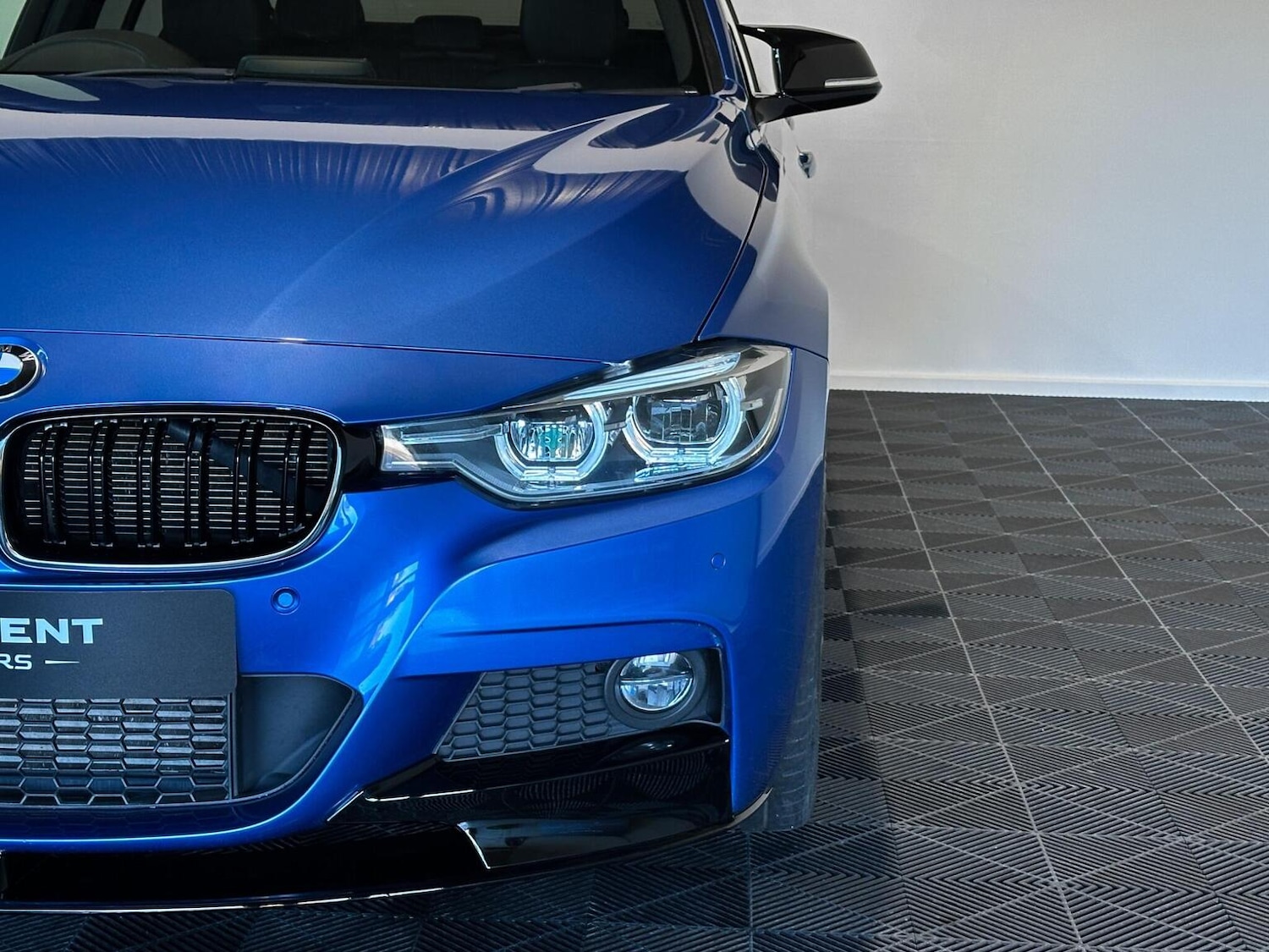 Used BMW 3 Series 2017 for sale - 76712634: Photo 11