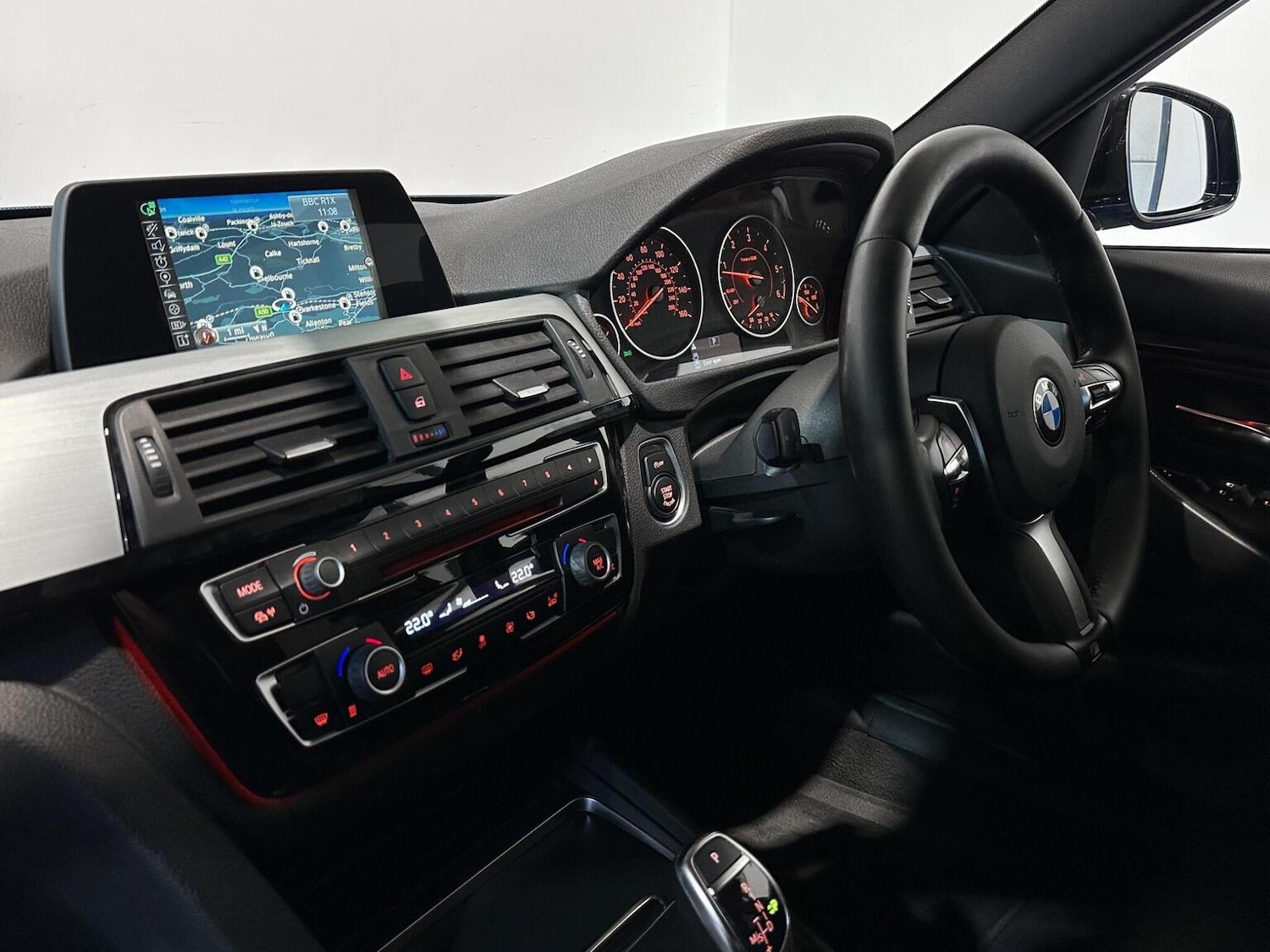 Used BMW 3 Series 2017 for sale - 76712634: Photo 4